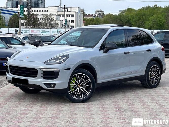 Porsche Cayenne S Hybrid 2016 doar la InterAuto
