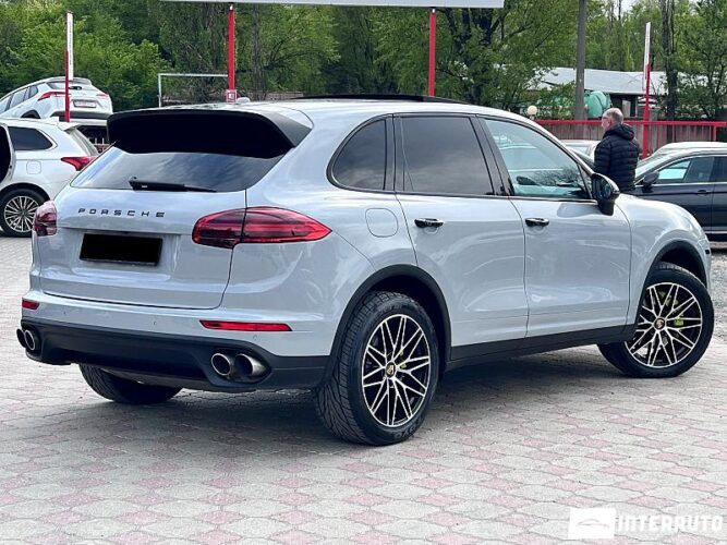 porsche Cayenne S Hybrid 2016