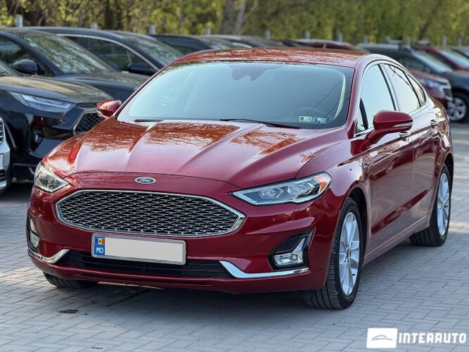 Ford Fusion 2020 doar la InterAuto