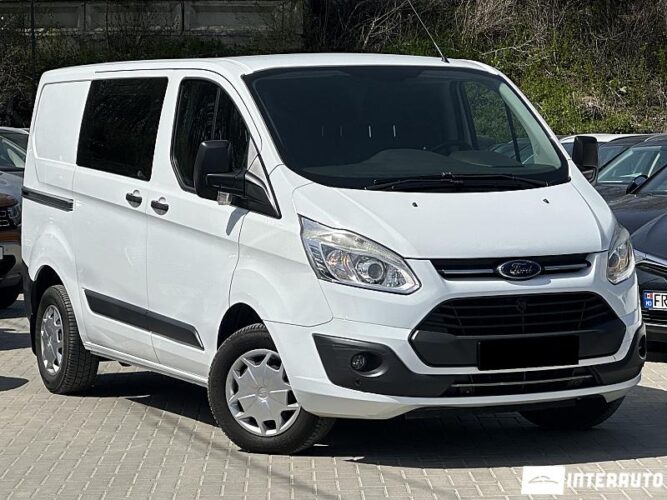 Ford Transit 2016 doar la InterAuto