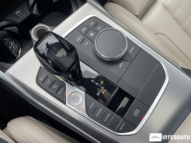 bmw 330 2019