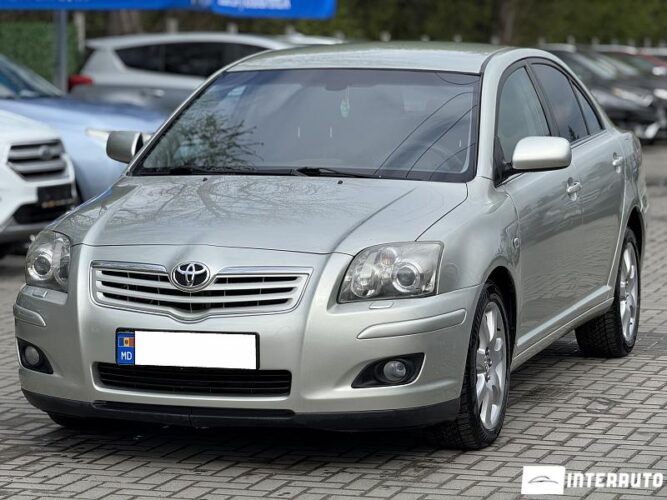 Toyota Avensis 2005 doar la InterAuto