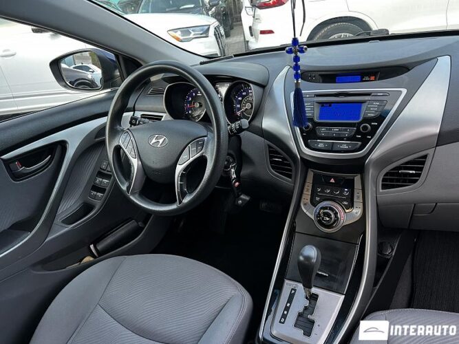 hyundai Elantra 2013