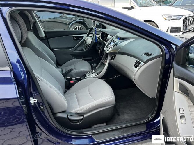 hyundai Elantra 2013