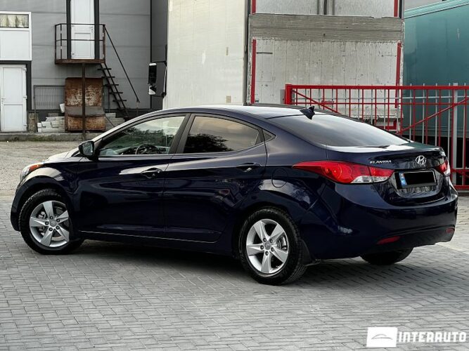 hyundai Elantra 2013
