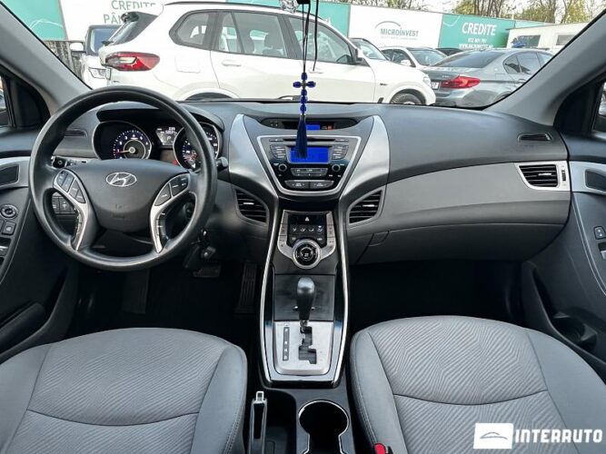 hyundai Elantra 2013