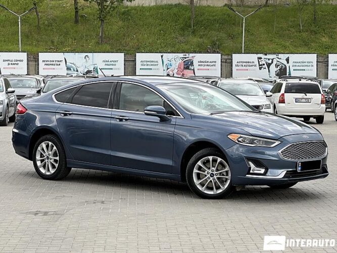 Ford Fusion 2018 doar la InterAuto