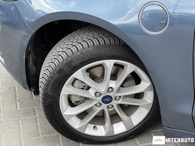 Ford Fusion 2018 doar la InterAuto