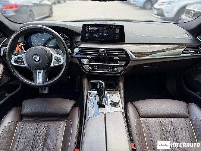 bmw 520 2019