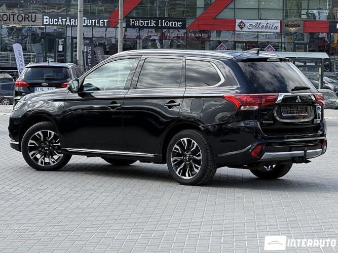 mitsubishi Outlander 2016