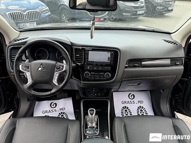 mitsubishi Outlander 2016