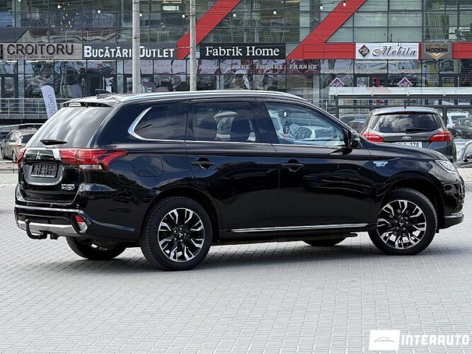 mitsubishi Outlander 2016