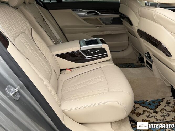 bmw 750e XDrive 2020