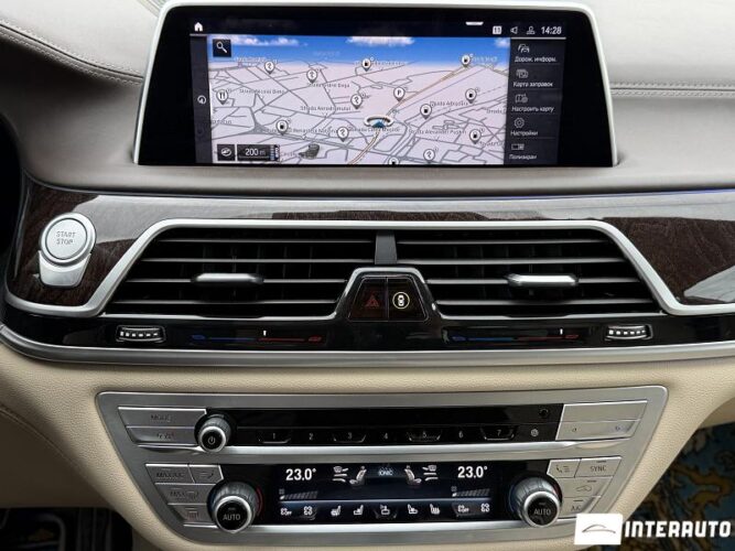 bmw 750e XDrive 2020