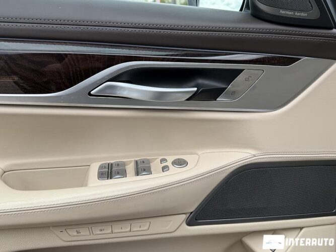 bmw 750e XDrive 2020