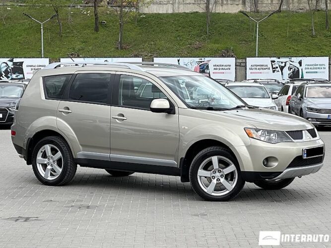 Mitsubishi Outlander 2008 doar la InterAuto