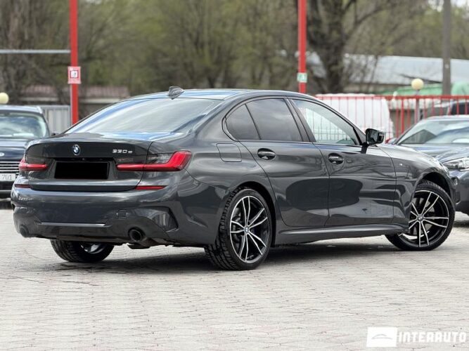 bmw 330E 2019