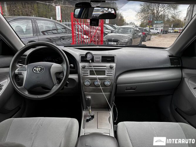 toyota Camry 2011
