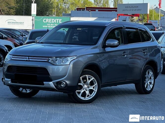 mitsubishi Outlander 2014
