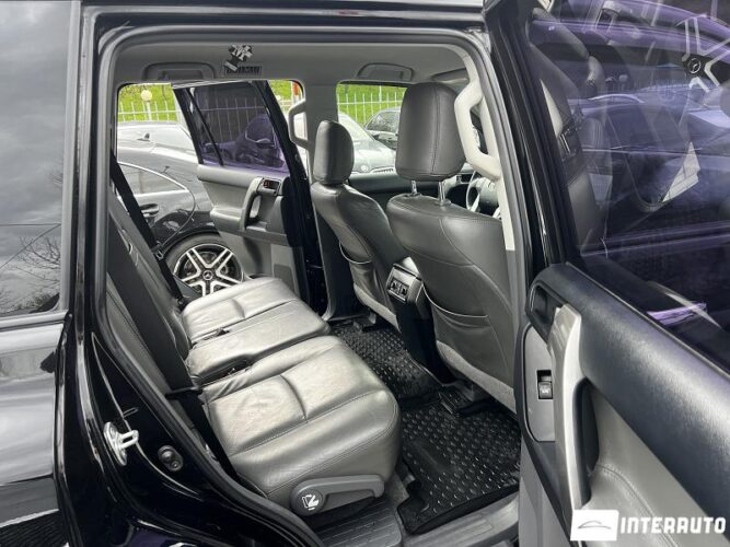toyota Land Cruiser Prado 2010