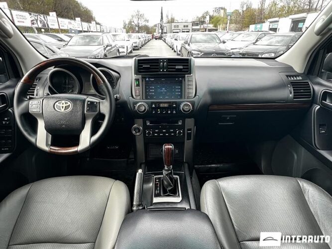 toyota Land Cruiser Prado 2010