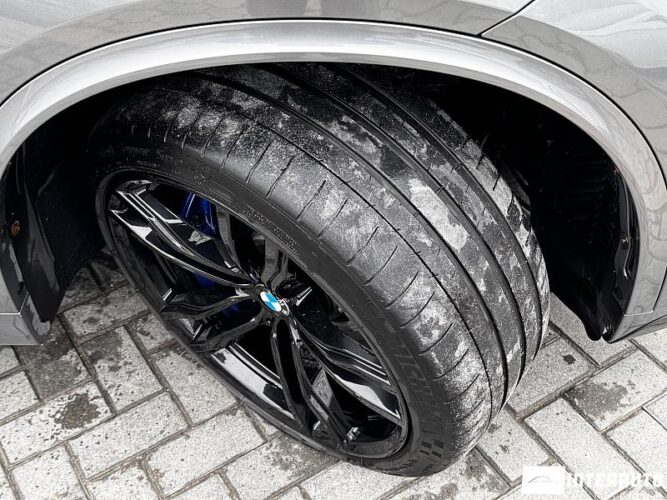 bmw X5 5.0i 2015