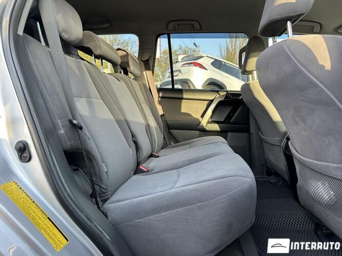 toyota Land Cruiser Prado 2012