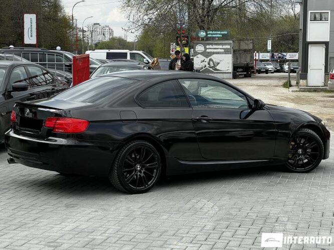 bmw 318 2011