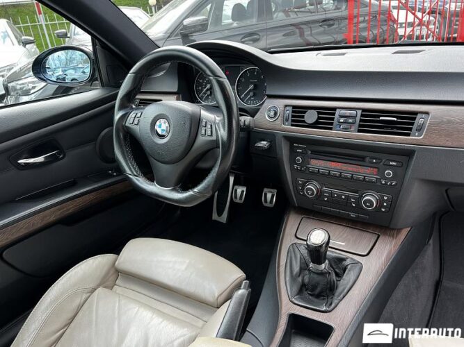 bmw 318 2011