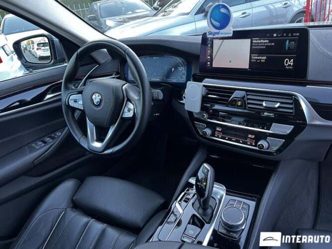 BMW 530e 37 bmw 530e 2021