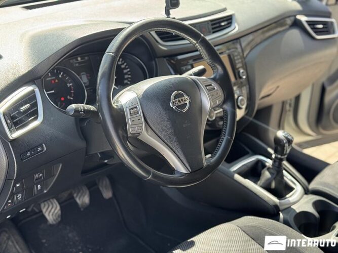 nissan Qashqai 2015