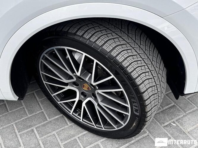 porsche Cayenne Coupe 2020