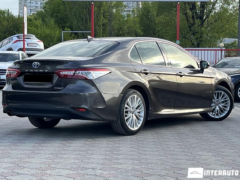 toyota Camry 2019