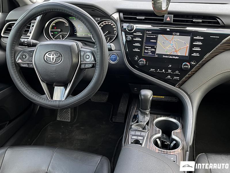 toyota Camry 2019
