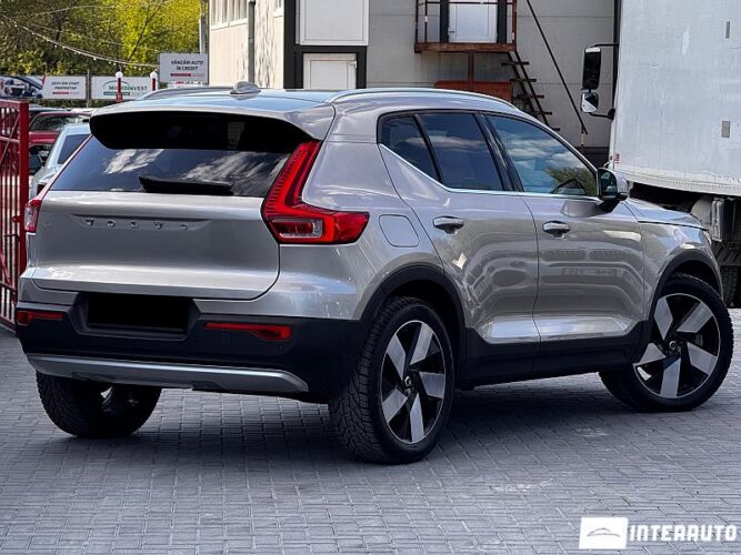 volvo XC 40 2022