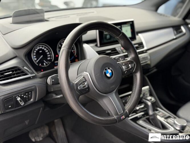 bmw 225XE 2018