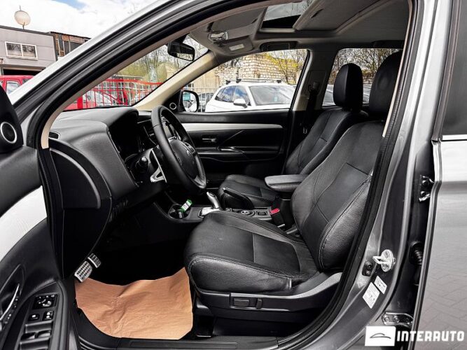 mitsubishi Outlander 2015