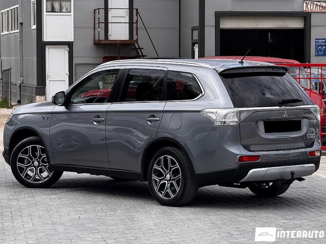 mitsubishi Outlander 2015