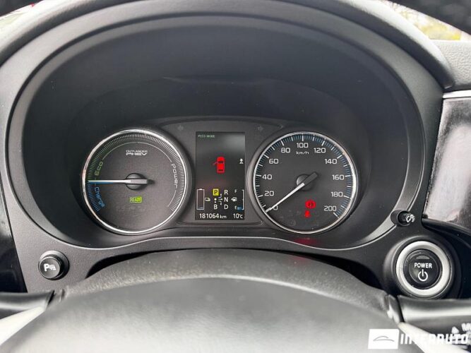 mitsubishi Outlander 2015