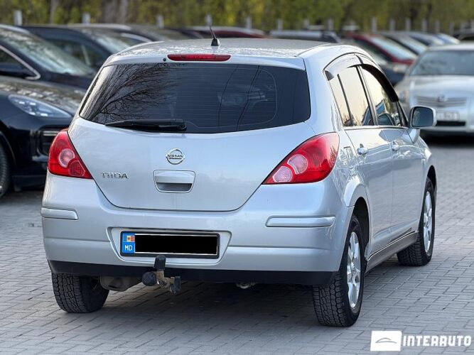 nissan Tiida 2008