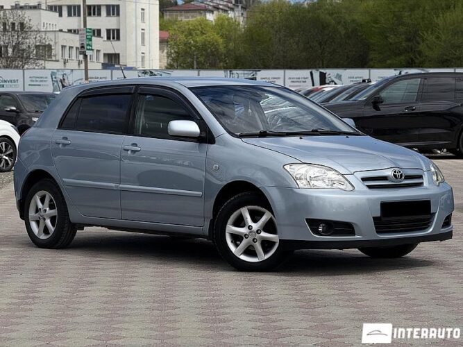 toyota Corolla 2004