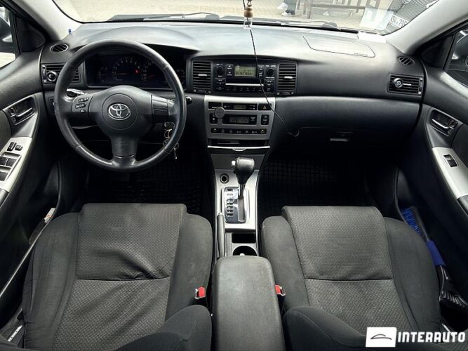 toyota Corolla 2004