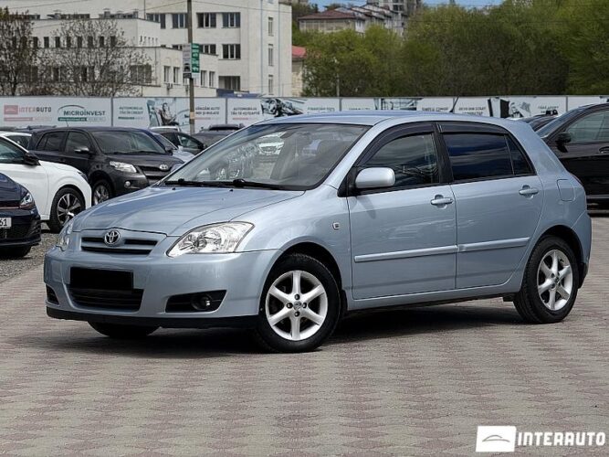 Toyota Corolla 2004 doar la InterAuto