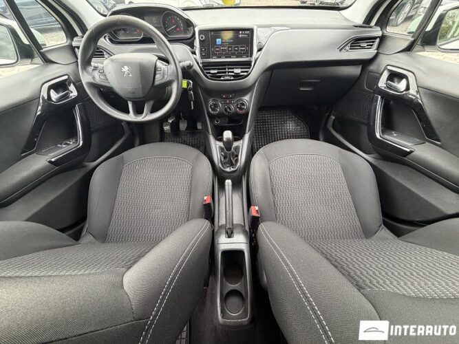 peugeot 208 2019