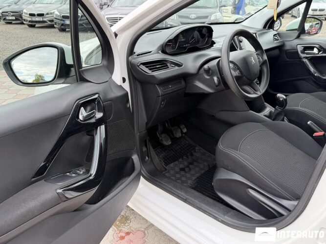peugeot 208 2019