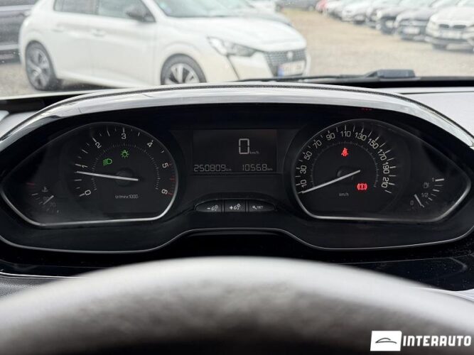 peugeot 208 2019
