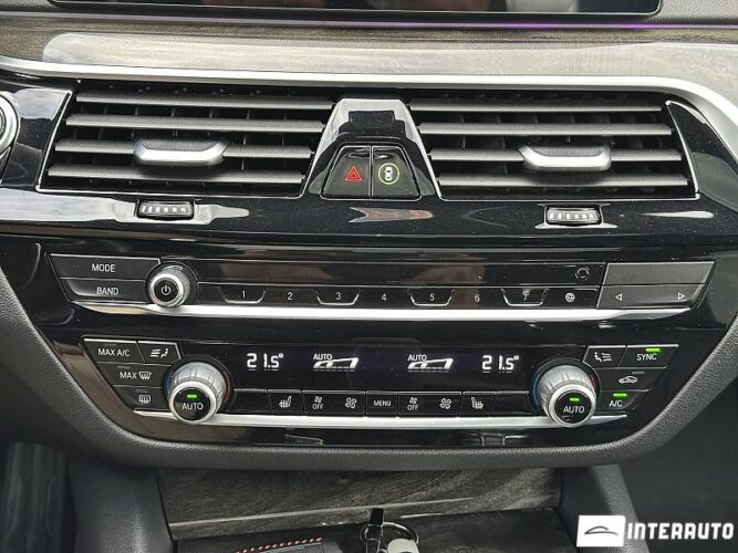 BMW 530e 44 bmw 530e 2019