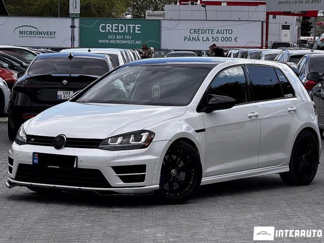 Volkswagen Golf R 2015 doar la InterAuto