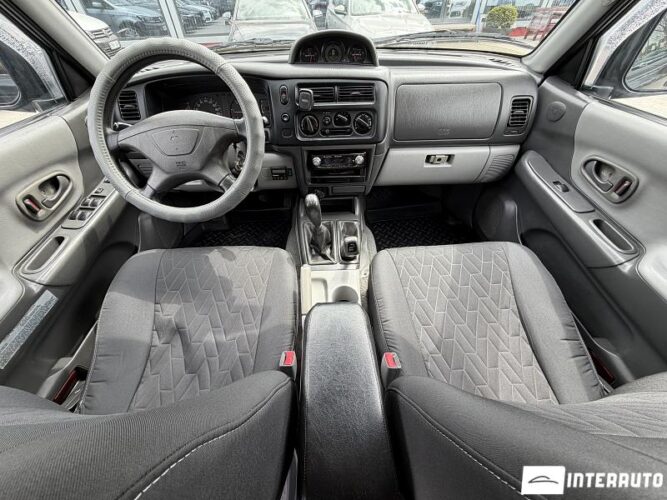 mitsubishi Pajero Sport 2004