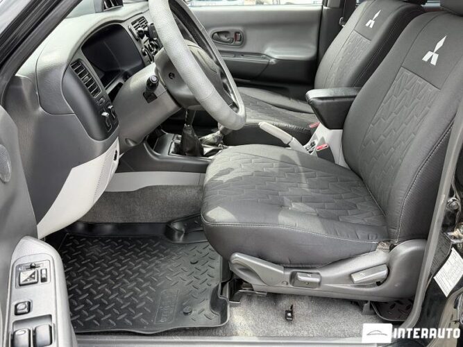 mitsubishi Pajero Sport 2004